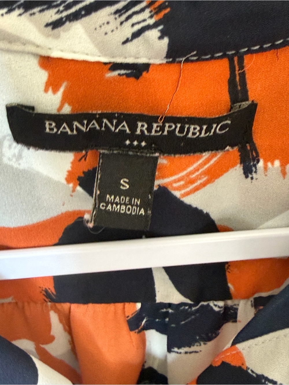 Banana Republic Sleeveless  Button Down Blouse - Picture 4 of 5